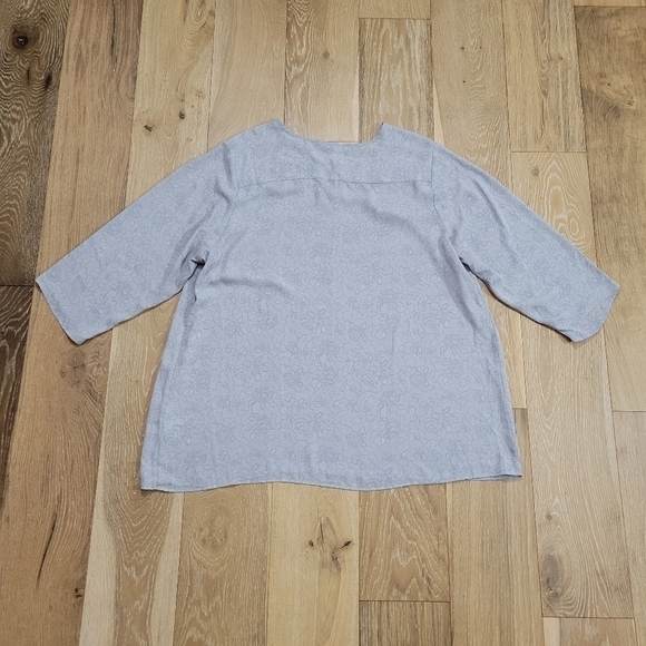 Violet + Claire Women's soft blue patterned eyelet top size 2X - Picture 3 of 6